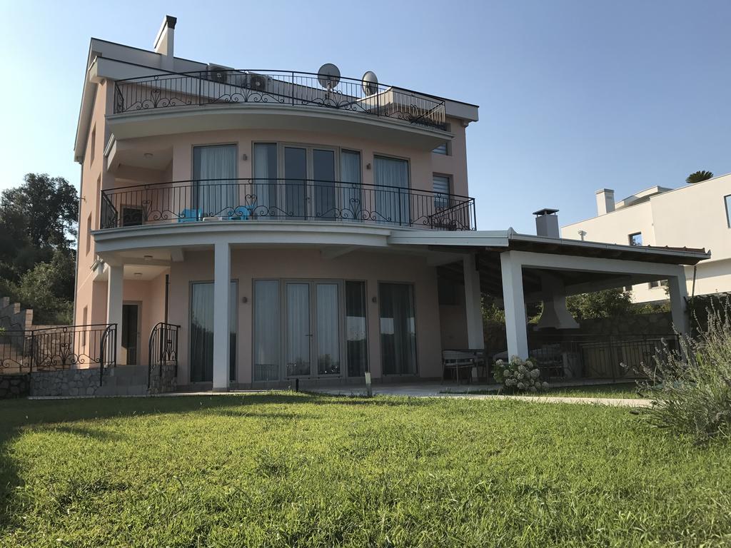 Villa Natali Utjeha Zewnętrze zdjęcie